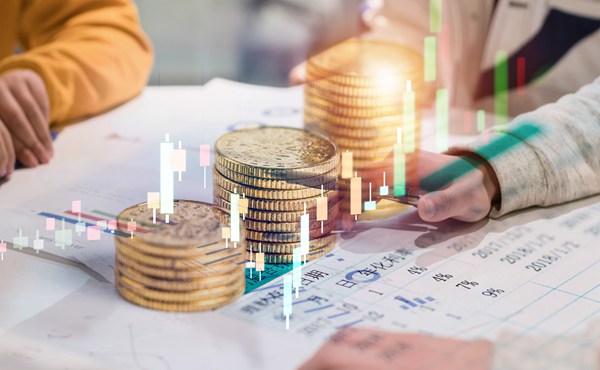 A股收评：沪指涨1.45%站上3800点，创业板指涨3.36%